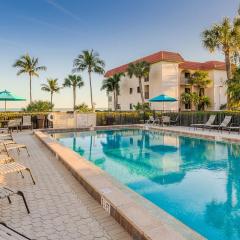 A charming 2Br beachfront condo on Sanibel Island ocean views 3C1