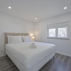 Olivais Modern by Homing