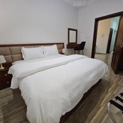 شقق الديم المخدومة