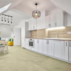 MAESTRA Bamboo Beach Luxury Apartment - FREE Parking