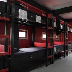 Monkey Hut Perhentian, Long Beach