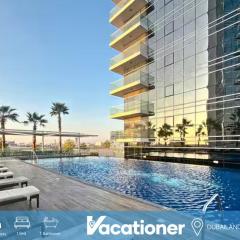 Carson C - Spacious Studio with Golf Course Views