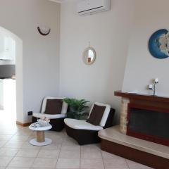 Villa Perla Bianca Terrazza Ampia e Parcheggio- by Gessica Homes