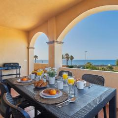 Marina IV Relax & Unwind with Sea Views, Pools & BBQ Beachfront in Mijas Costa & Fuengirola