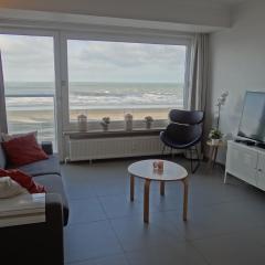 Apartment in Nieuwpoort by the Beach