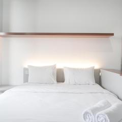 Comfort and Warm Studio Room at West Vista Apartment By Travelio