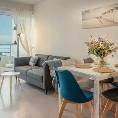 Appartement T3 avec balcon proche commodités, parking inclus - FR-1-349-198