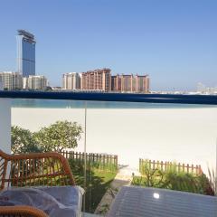 Breathtaking Villa With Roof Garden and Beach access