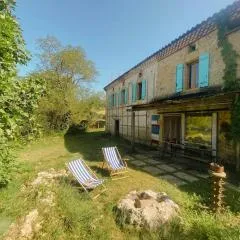 Maison accueillante avec jardin à Sainte-Suzanne