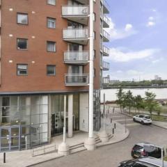 Apartment In Canary Wharf, London
