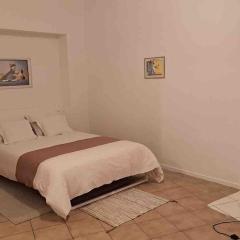 Centre de Bruxelles, Studio B