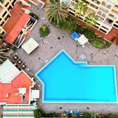 Spacious 3-Bedroom Duplex Apartment with Heated Pool & Ocean View in Castle Harbour, Arona