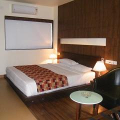 Hotel Skylark