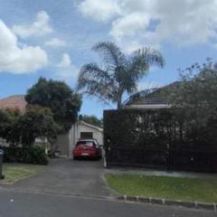 6 Beds including 4 Double Beds and 2 Single Sofa Beds Serviced Chalet B