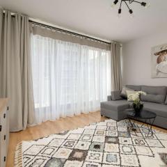Stylowy Apartament z Klimatyzacją i Parkingiem Wrocław by Noclegi Renters