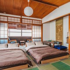 大阪城 鶴橋徒歩圏 心斎橋電車10分 スーパーもコンビニも駅も徒歩2分 ベッド12台