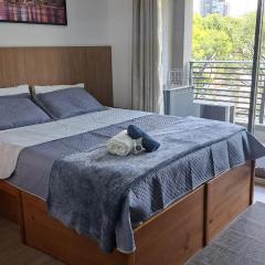 Studio Novo a duas quadras do Allianz - Cama Queen & Garagem