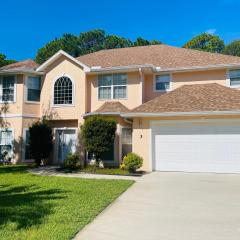 Beautiful Pool Home near the I95 Exit 284