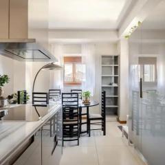 Piazza Brà - refined 130 sqm with 2 suites