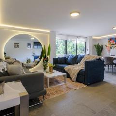 WTC 1 block away - Total comfort