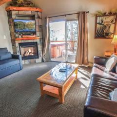 King Bed Condo with Personal Hot Tub on Deck with River View condo