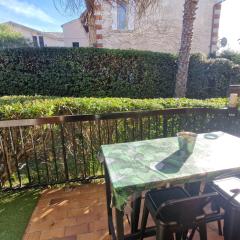 Appartement 2 pièces climatisé avec terrasse et parking à Ste Maxime - FR-1-780-43