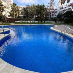 Apartamento con vistas a la psicina comunitaria AV-29