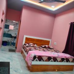 Tejas homestay hampi