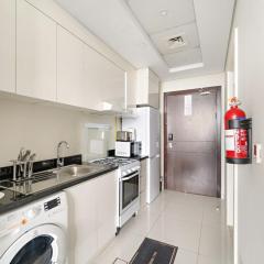 FIRST CLASS Studio Luxe Cozy Living