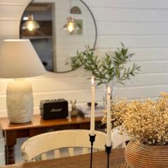 Olivescape- Charming & Cozy Wooden Cabin