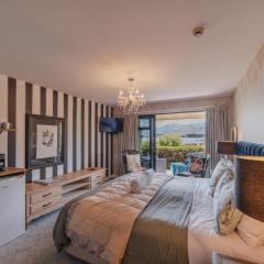 Private Room Near the Lake - Ohau