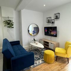 Cosy 2BR Flat Excellent Location