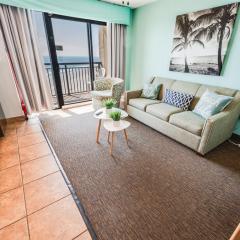 Oceanfront condo w balcony & pools