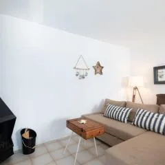 Apt with swimming pool and parking, 3 minutes from the beach