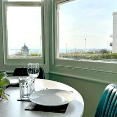 Coastal Breeze with Seaview By My Getaways