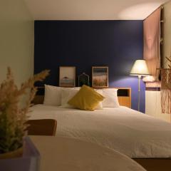 Cozy 1br walk to BTS and Airport Rail Link Close to Malls m11