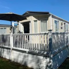 2 Bed Static Caravan sleeps 6 Saxmunham
