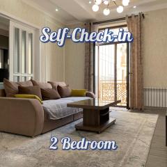 GIANT & Comfortable Downtown Oasis 2 Balcony