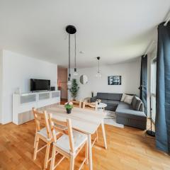 Great apartment - 2 bedrooms - with parking