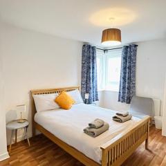 Central Spacious Retreat Close to Royal Mile with Full Fibre Wi-fi & Free Parking