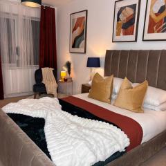 Deluxe Tower Bridge Apartment