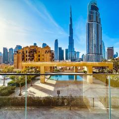 Spectacular Burj Khalifa View, 2BR Luxury Apartment by SBH