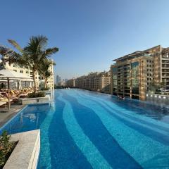 Sea View Studio by by St Regis 5 stars Infinity Pool