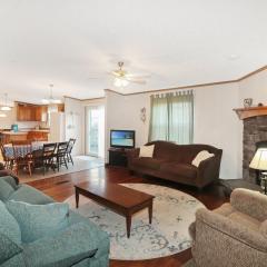 Island Thyme - Hot tub & carnival location!
