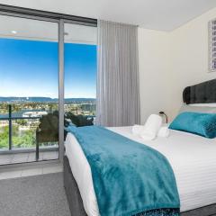 Lovely 1 Bed apartment with stunning views pool