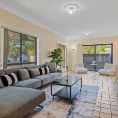 Affordable Convenient Stay 4Beds with Ducted AC