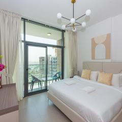 Vayk - Spacious 1BR Apartment in Dubai Hills