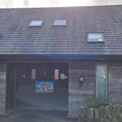 Countryside Cottage in Swansea near Gower