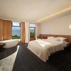 Dali Seaside Garden Villa &Dali Airport,Train st'ation&English speaking