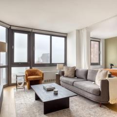 Tribeca Studio w City views Gym Pool NYC-110